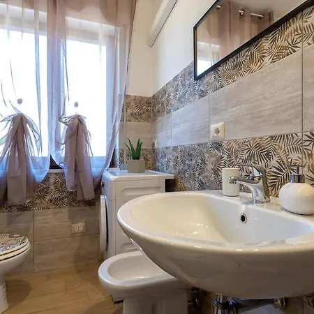 Marina Di アパート