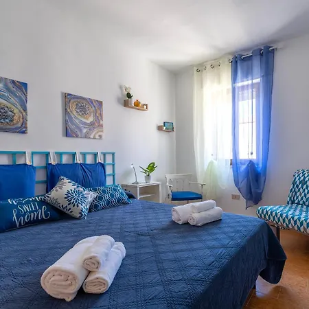 Marina Di アパート *