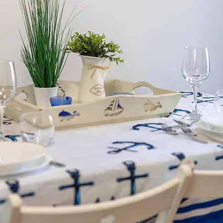 Marina Di アパート